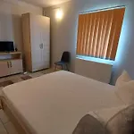 ホテル Mamaia ナボダリ